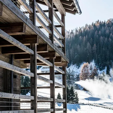 Cadepunt The Dolomites Daire Selva di Val Gardena